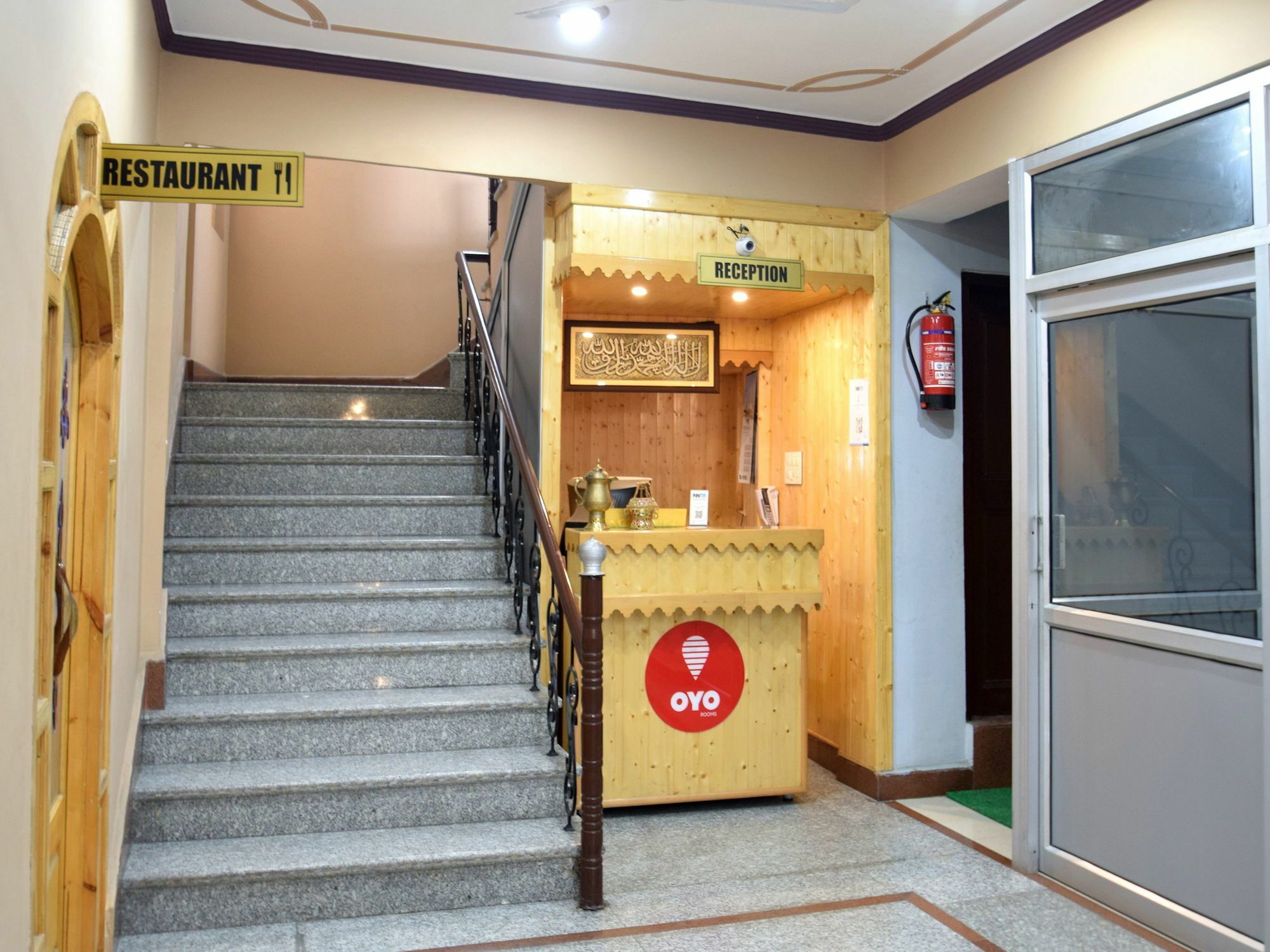 Oyo 12202 Hotel Samar Srīnagar Dış mekan fotoğraf